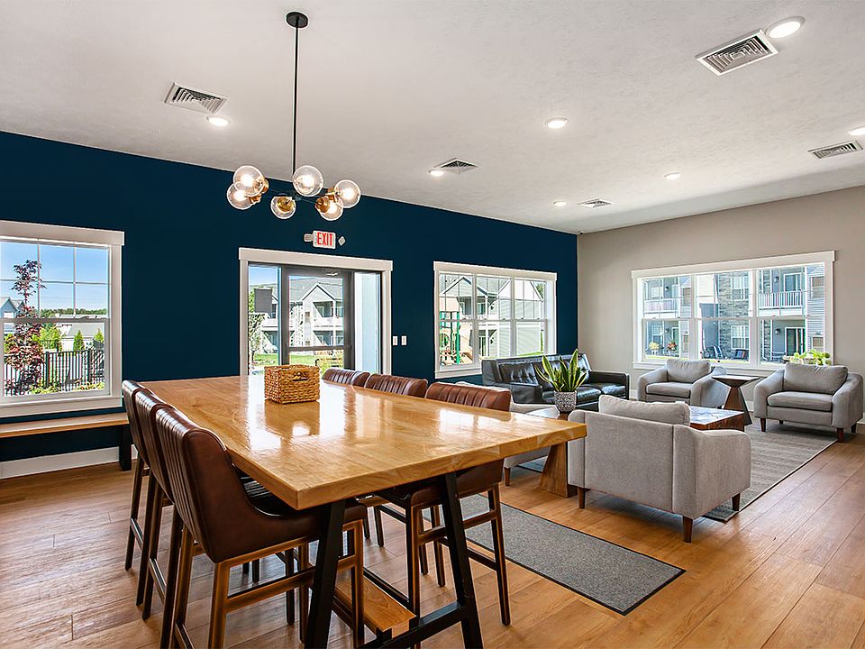 Meadow Creek Flats Apartments 8669 Thrifty Dr Rockford MI Zillow