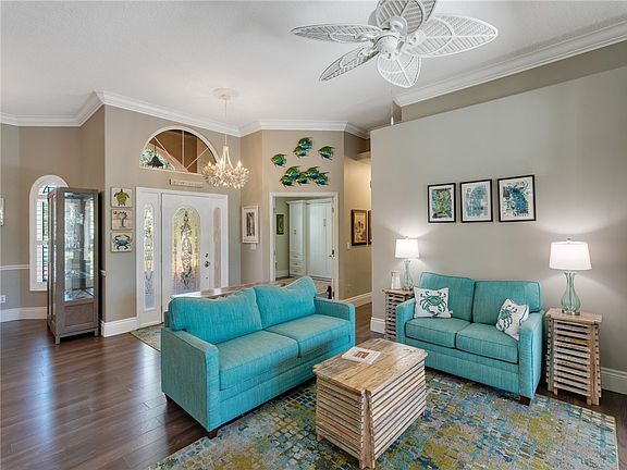 5th image of 469 SW Sanctuary Pl