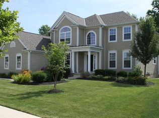 7350 Stone Gate Dr, New Albany, OH