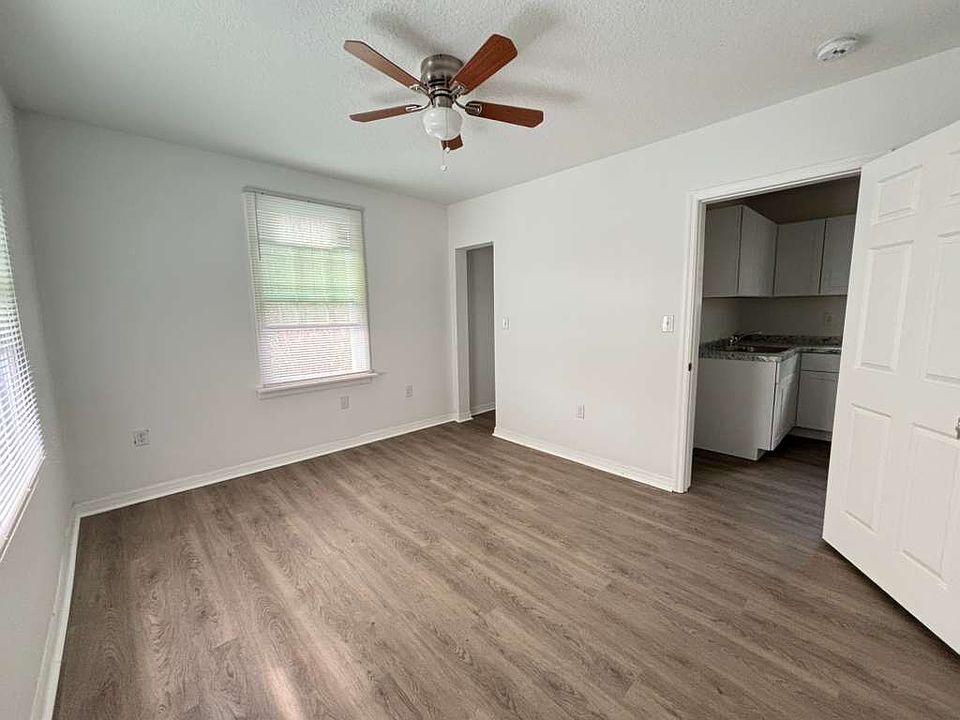 1st image of 26 W 27th St #2