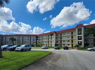 4372 27th Ct SW #2-304, Naples, FL 34116