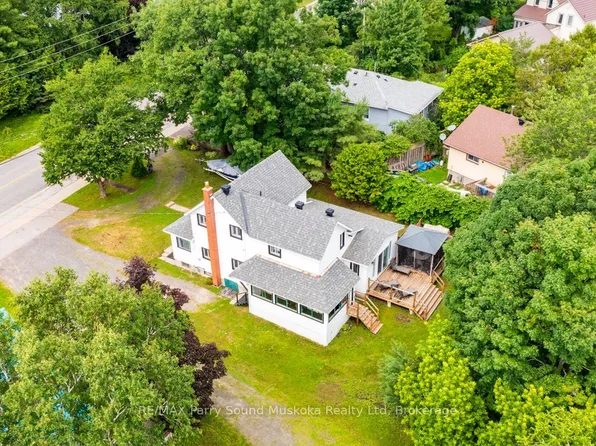 6 Prospect St, Parry Sound, ON P2A 2B6