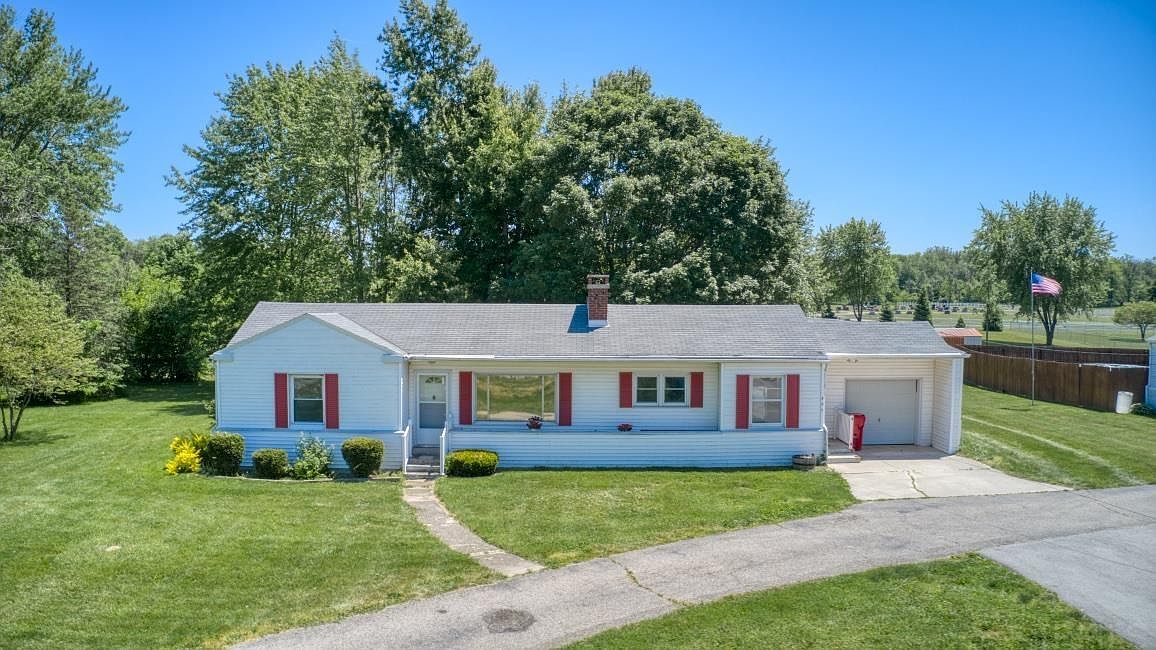 507 S Franklin St, Mentone, IN 46539 Zillow