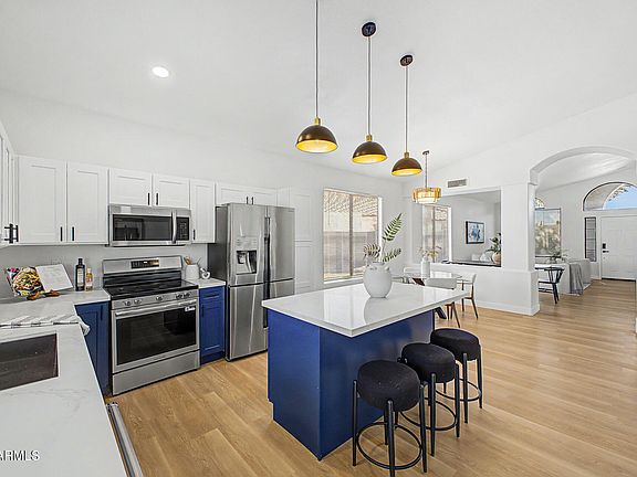 5th image of 1622 S LEMON Street