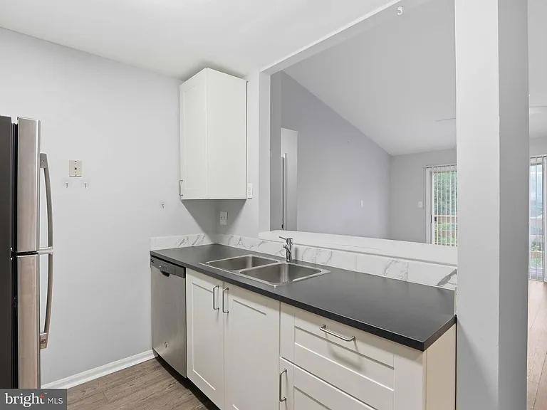 11510 Little Patuxent Pkwy #407 — Photo 16