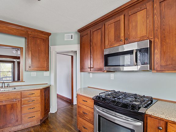 4th image of 2708 & 2710 Holmes St #14174447