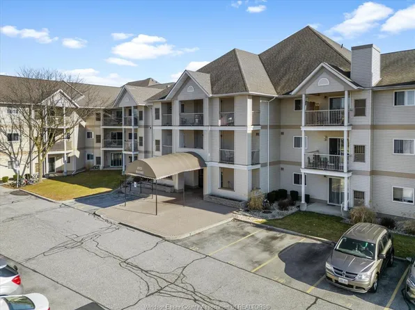 2922 Rivard Ave #208, Windsor, ON N8T 3N9
