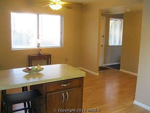 4th image of 1000 Queens Ct