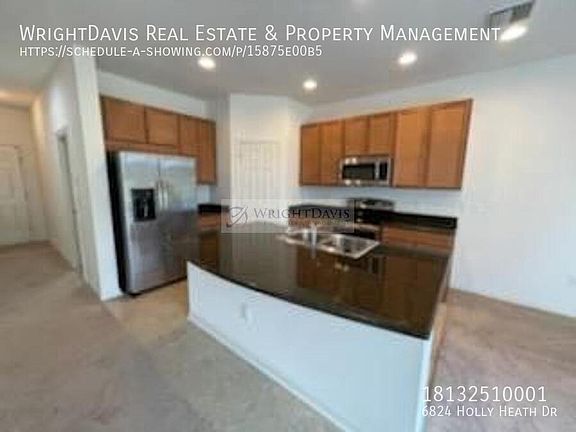 5th image of 6824 Holly Heath Dr