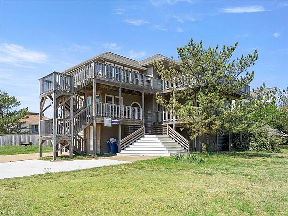 3rd image of 2349 Sandfiddler Rd