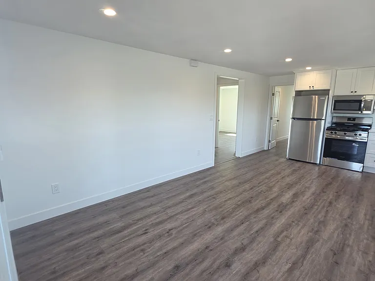 611 Silver Strand Blvd #2 — Photo 9