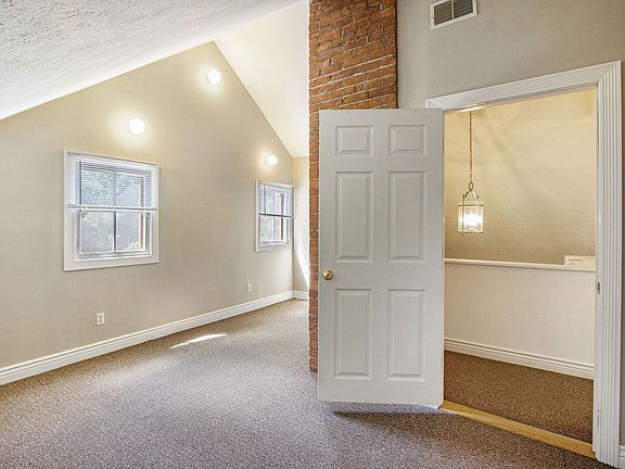 2nd image of 323 Woodward Ave #3