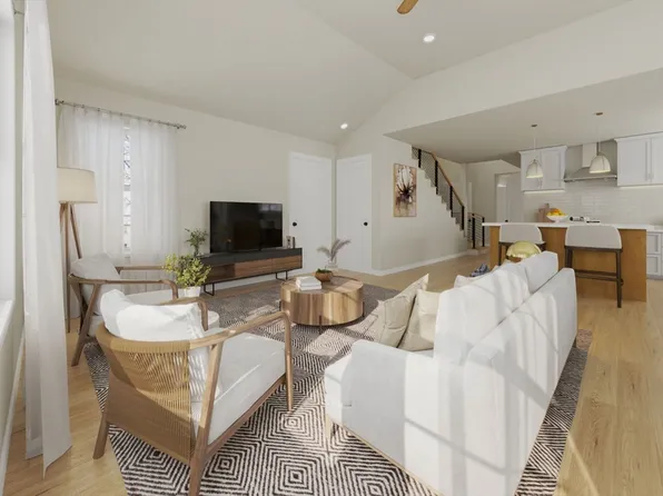 74 Congress St #4, Pembroke, MA 02359