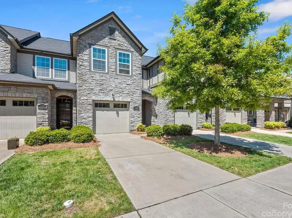 5639 Stonewells Dr, Charlotte, NC 28278