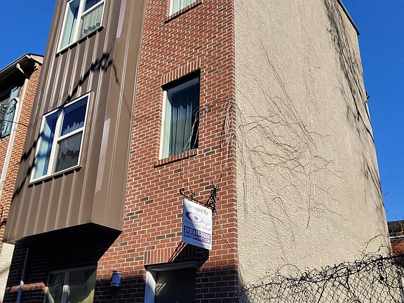 2nd image of 1021 N Leithgow St