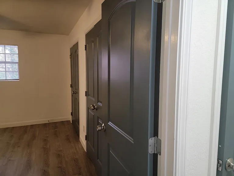 625 Coleman St — Photo 43