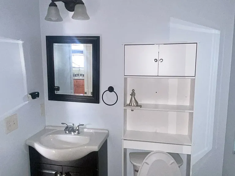 125 W Elm St #1 — Photo 5