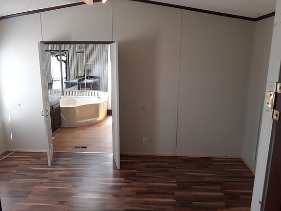5th image of 6950 Peace Ave