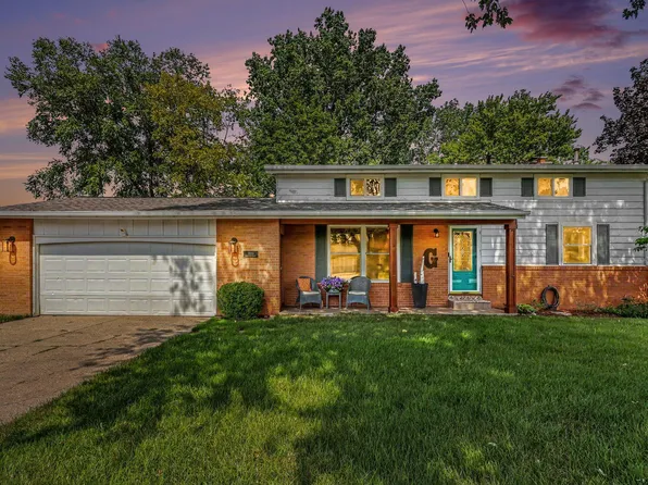 1695 Broadview Dr, Jenison, MI 49428