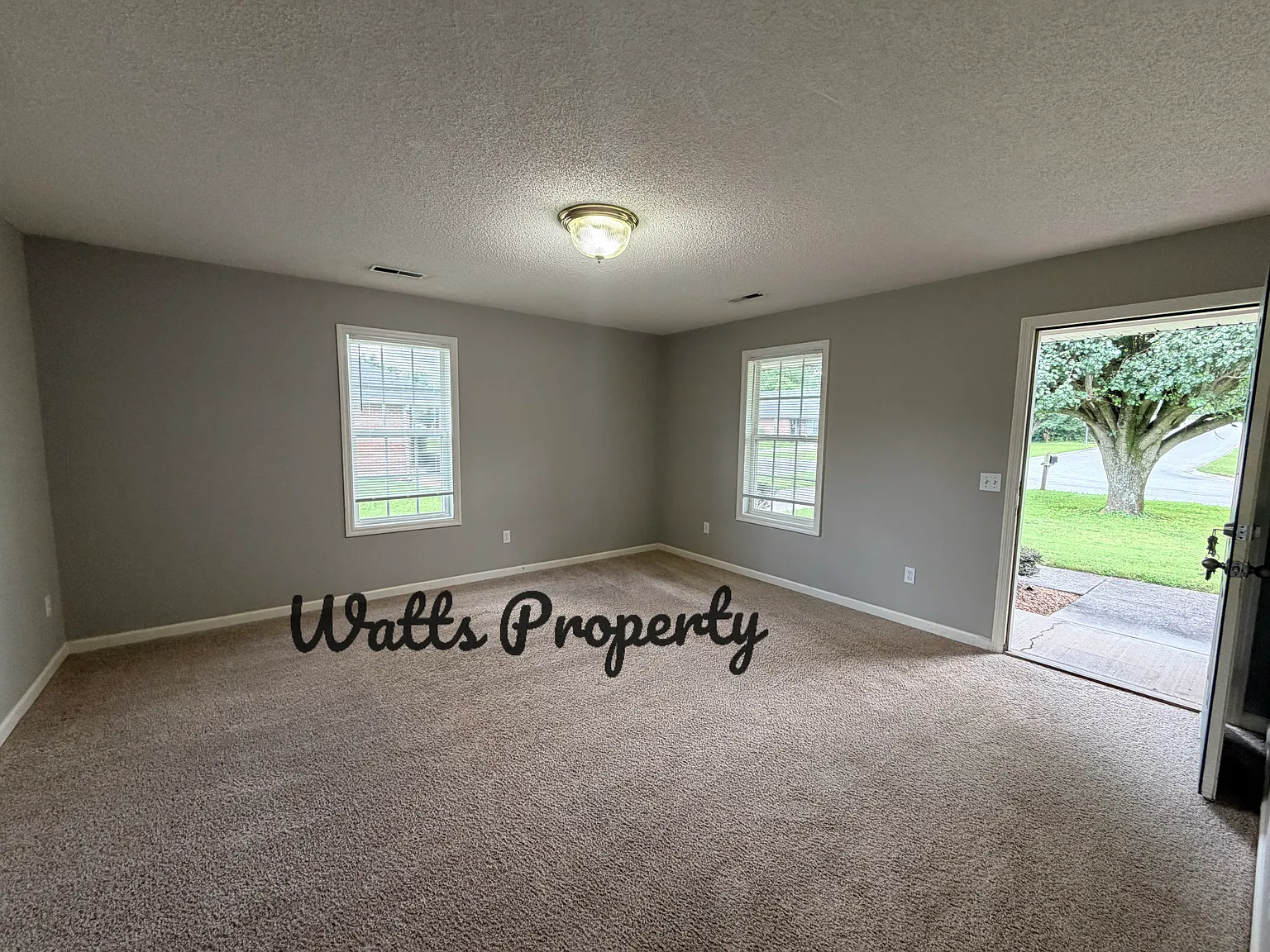 2 bed, 976 sqft, $1,200 — Photo 2