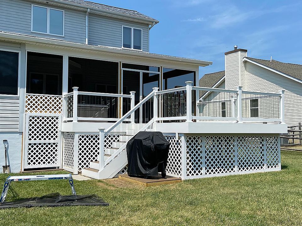 2nd image of 182 Willamette Dr