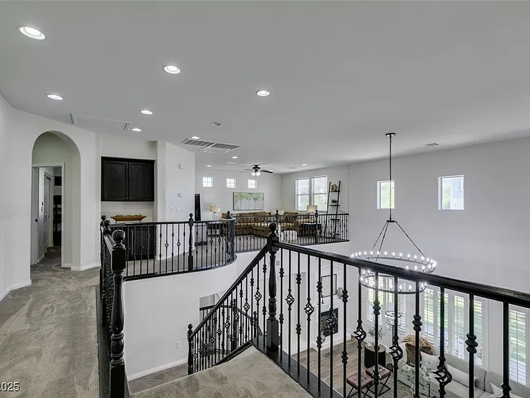 10244 Radcliffe Peak Ave — Photo 36