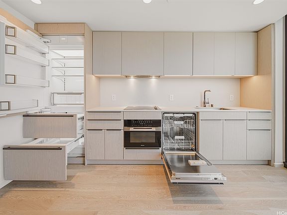 5th image of 333 Ward Ave #1908