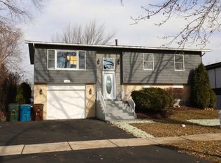 5160 Roberta Ln, Richton Park, IL 60471