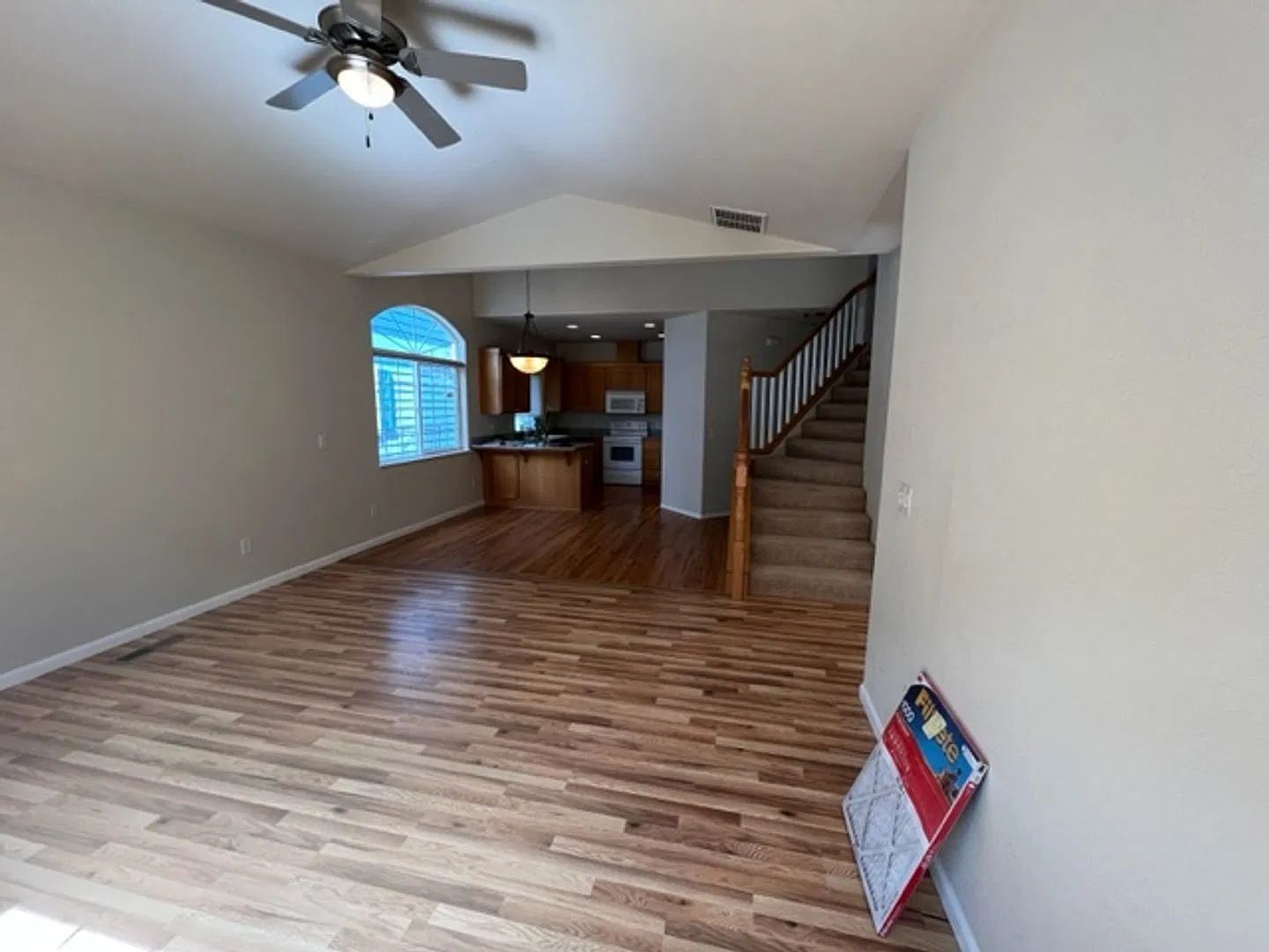 Comfortable 3 Bedroom, 2 Bathroom Home in Ashland — Photo 4