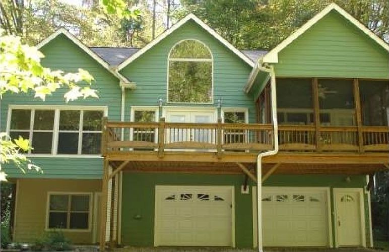 1st image of 35 Maloof St