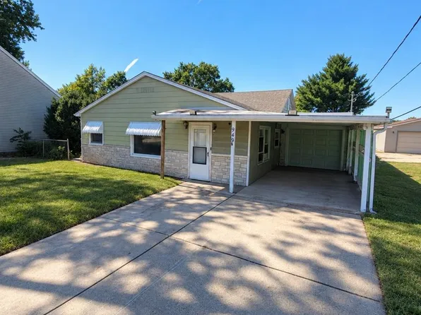 949 N Dirksen Pkwy, Springfield, IL 62702