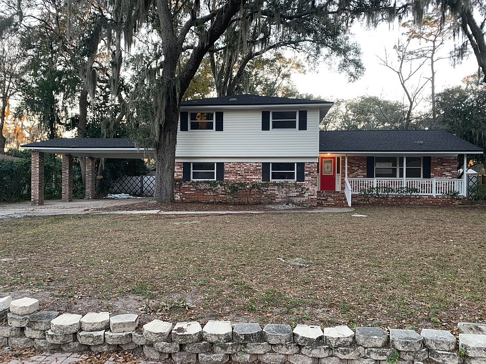 2nd image of 2806 River Oak Dr