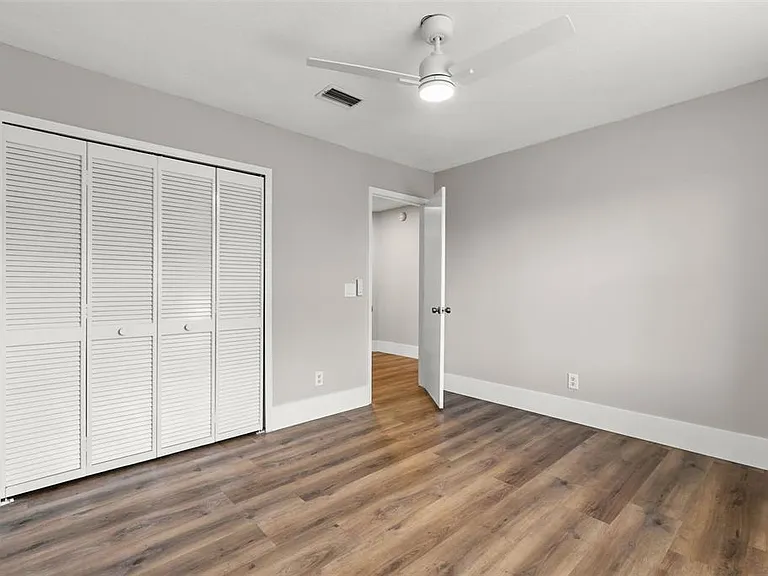 11462 Commercial St — Photo 19