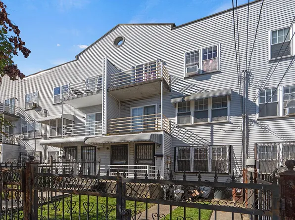 421 29th Bch, Far Rockaway, NY 11691