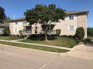 350 Cayman St #99, Iowa City, IA 52245