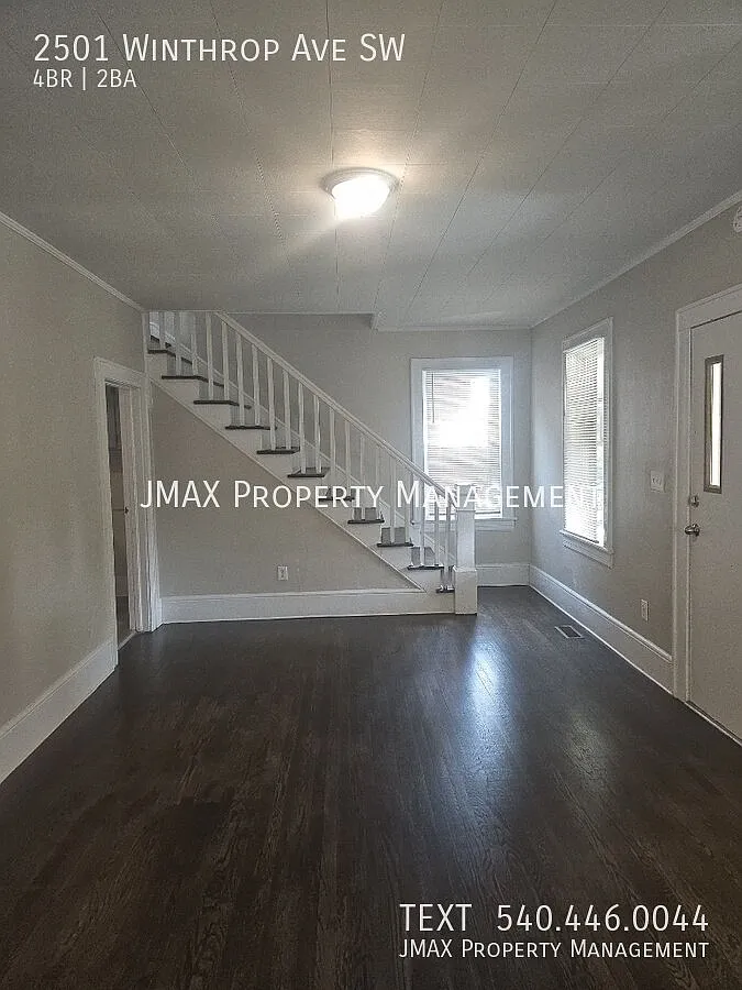 5-Bedroom Home with First-Floor Primary Suite & Covered Porch — Photo 4