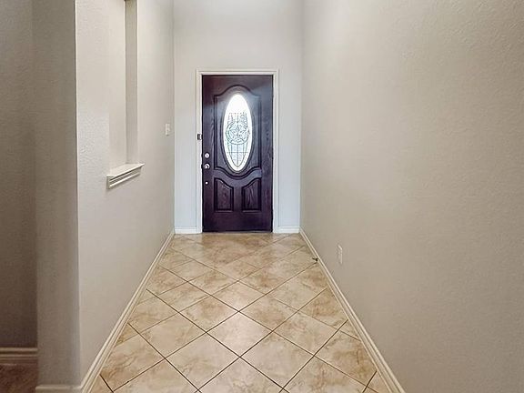3rd image of 1905 Bay Laurel Dr