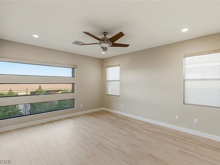 64 Grey Feather Dr — Photo 43