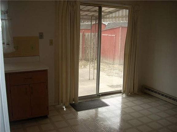 5th image of 4841 Mount Vernon Dr