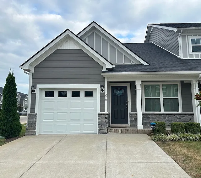 220 Ruth way - 1 — Photo 1