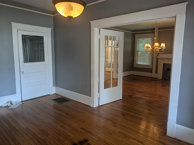 207 W Main St — Photo 5