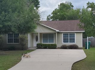 1606 Yates St, Conroe, TX 77304