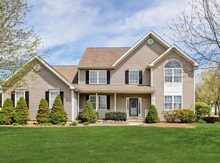 613 Stocker St, Stewartsville, NJ 08886