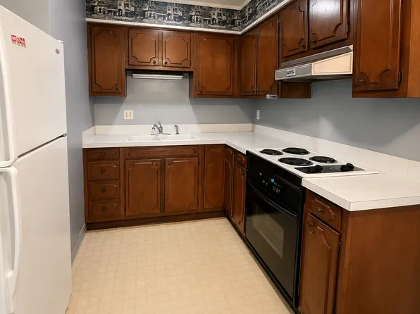 Beverly Manor 1736, 1736 9th Ave #68, Moline, IL 61265