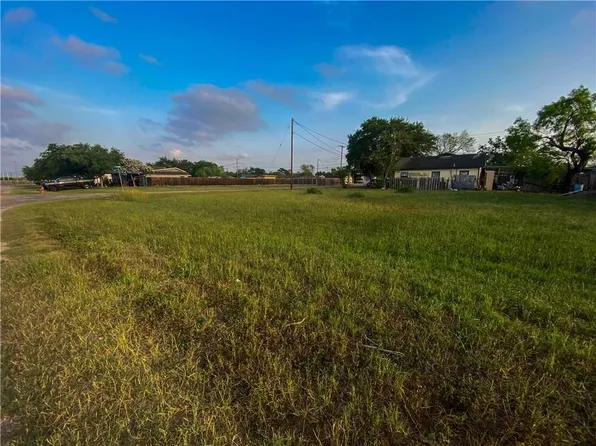 0 E 3rd St, Bishop, TX 78343