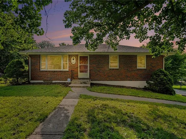 235 N Eugene Field Rd, Kansas City, MO 64119