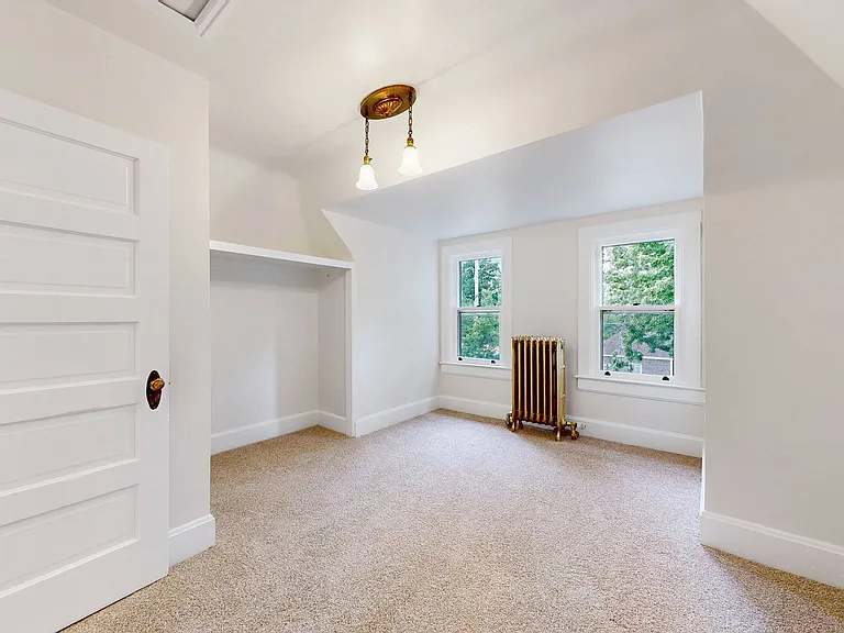 685 S Grant St — Photo 22
