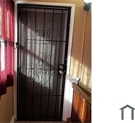 403 E Flora St — Photo 18