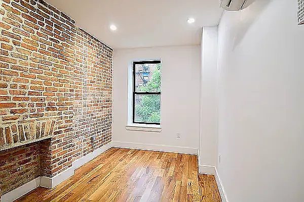 Rented by REAL New York | media 6