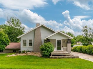 1703 Baltimore St, Waterloo, IA 50702